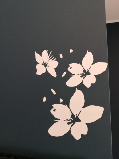 3 fleurs (blanches), Poetic wall®-2
