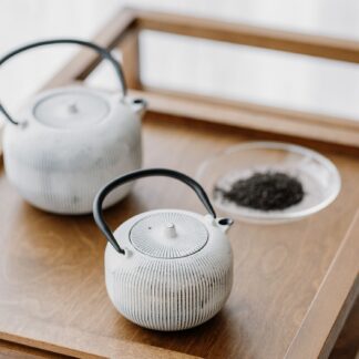 Sencha, Théière en fonte 70cl lines white, S&P®-1